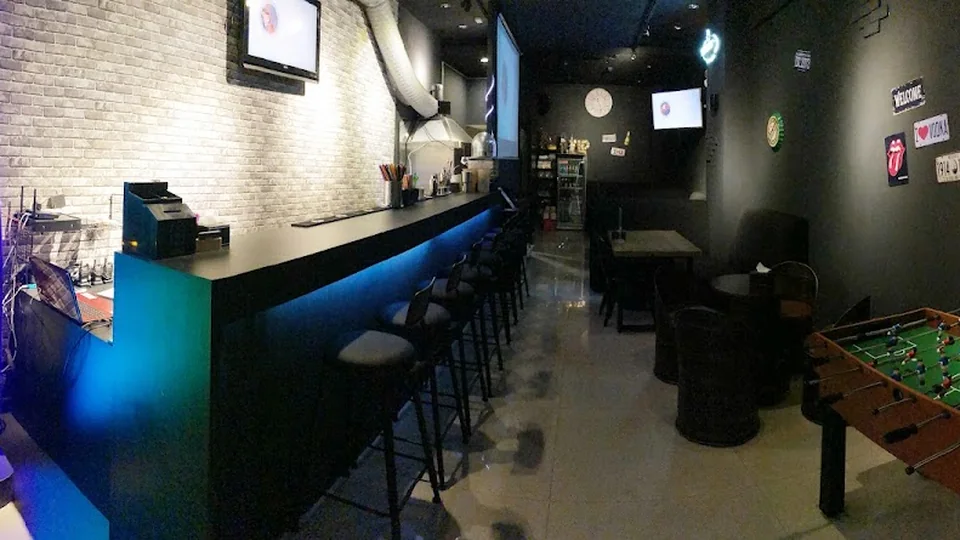 隨便吧 音樂餐廳 台中北區 音樂餐廳、一中商圈酒吧店家實拍照片